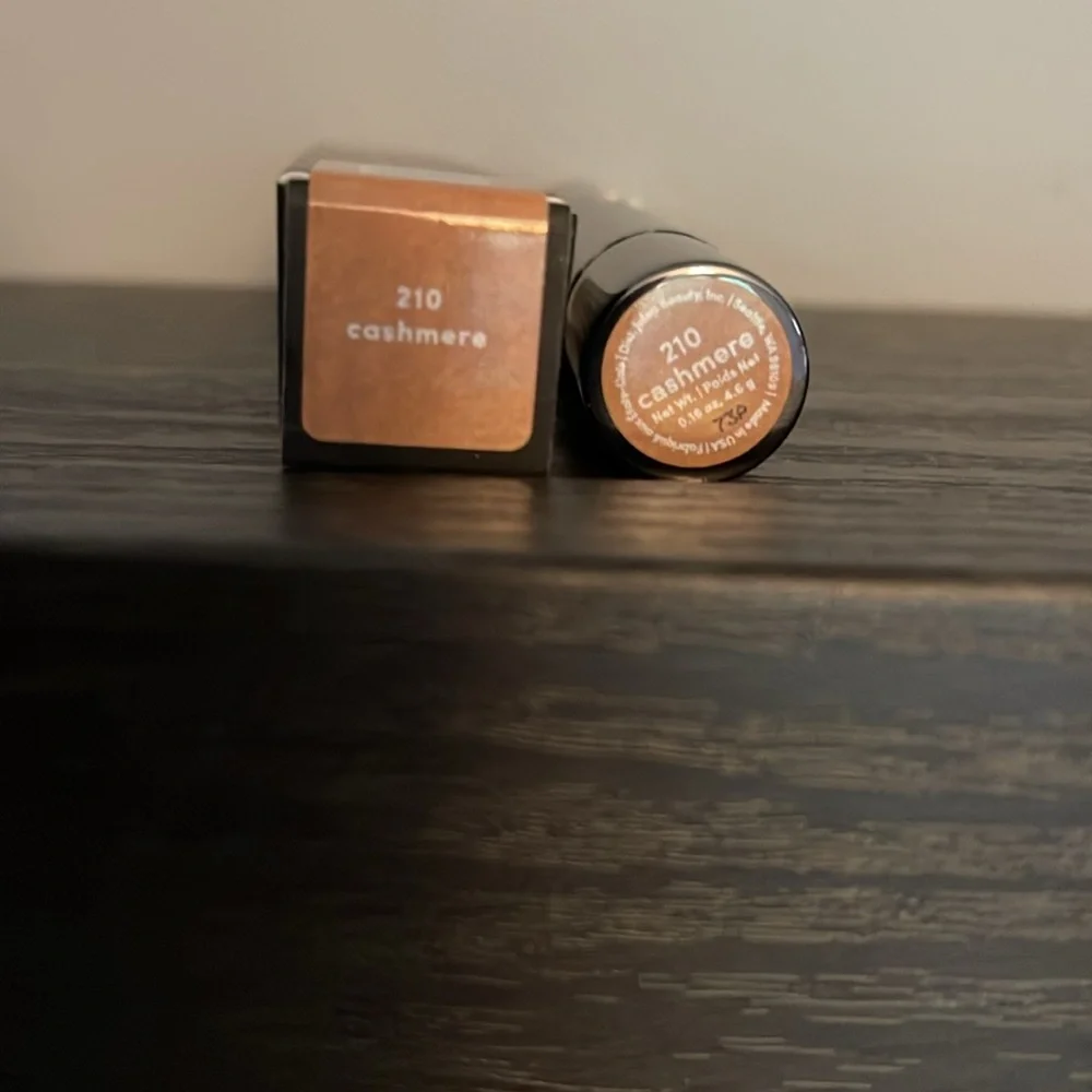 Julep Cushion Complexion Concealer Corrector w Turmeric NIB 210 Cashmere- Medium - Picture 3 of 8